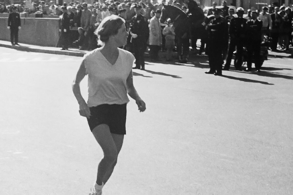 Roberta (Bobbi) Gibb beim Boston Marathon 1966